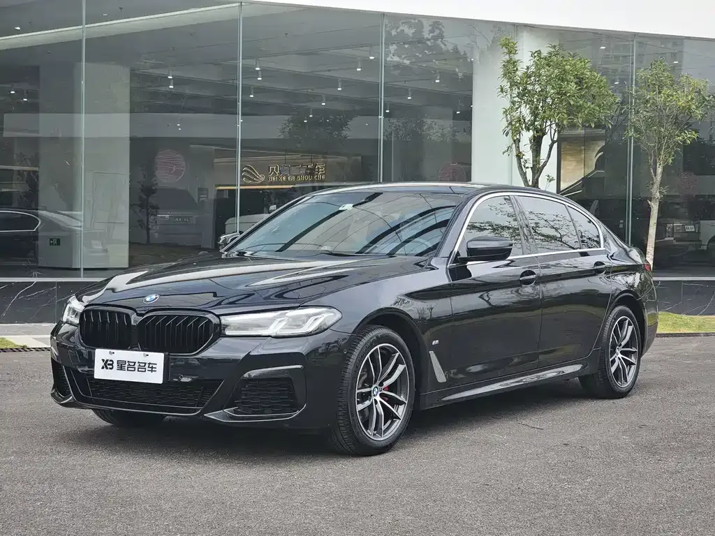 2022 BMW 5 Series 525Li M Sport Package