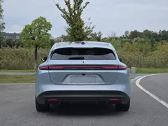 2024 Nio ET5T 75kWh Touring, синий — фото 5