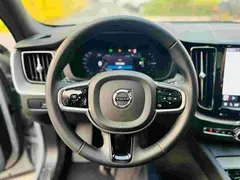 2024 Volvo XC60 T8 PHEV Long Range 4WD Sport — фото 17
