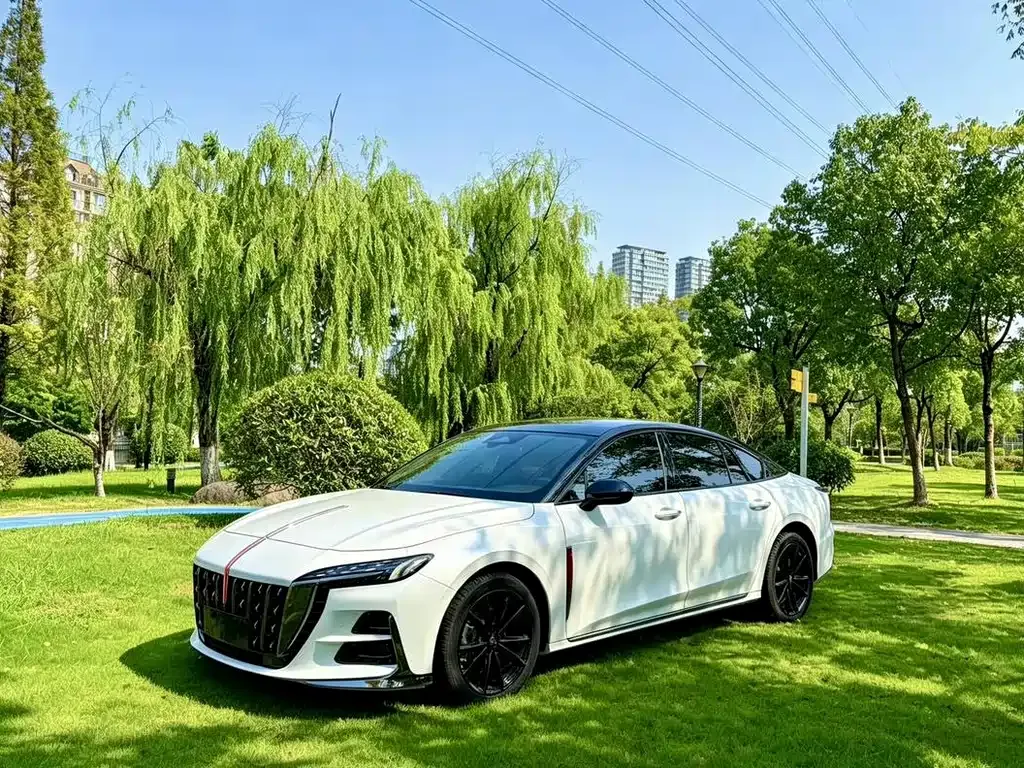 2023 Hongqi H6 2.0T