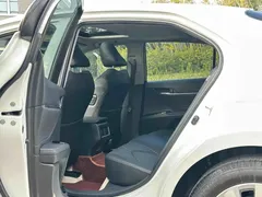 2021 Toyota Camry 2.0G Luxury, белый — фото 8