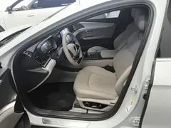 2025 BYD Han PHEV 125km Elite, белый — фото 9