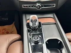 2023 Volvo XC60 4WD Luxury, чёрный — фото 12