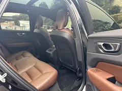 2023 Volvo XC60 4WD Luxury, чёрный — фото 14