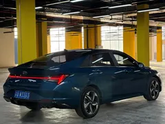 2021 Hyundai Elantra 240TGDi DCT LUX Premium, синий — фото 4