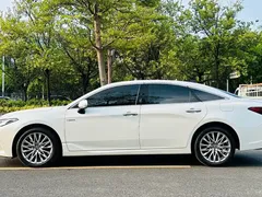2023 Toyota Avalon Hybrid 2.5L 20th Anniversary Platinum Edition, белый — фото 7