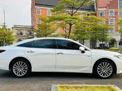 2023 Toyota Avalon Hybrid 2.5L 20th Anniversary Platinum Edition, белый — фото 9