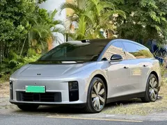 2025 Li Auto i6 4WD Standard — фото 1