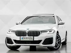 2022 BMW 5 Series 535Le PHEV Pioneer M Sport Package, белый — фото 2