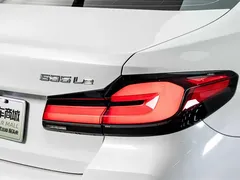 2022 BMW 5 Series 535Le PHEV Pioneer M Sport Package, белый — фото 8