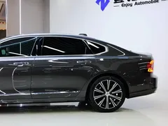 2023 Volvo S90 — фото 4
