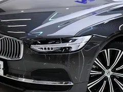 2023 Volvo S90 — фото 10