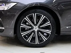 2023 Volvo S90 — фото 13