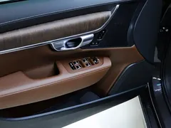 2023 Volvo S90 — фото 17