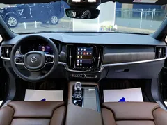 2023 Volvo S90 — фото 18