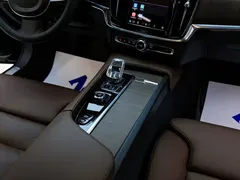 2023 Volvo S90 — фото 21