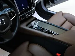 2023 Volvo S90 — фото 22