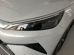 2025 BYD Yuan PLUS Smart Driving 510km Leading, белый — фото 24