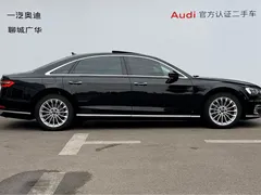 2022 Audi A8L 50 TFSI quattro Comfort Collector's Edition, чёрный — фото 3