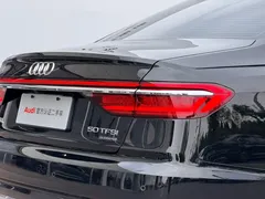 2022 Audi A8L 50 TFSI quattro Comfort Collector's Edition, чёрный — фото 12