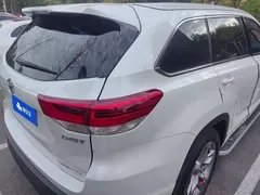 2021 Toyota Highlander 2.0T 4WD Luxury 7, белый — фото 3