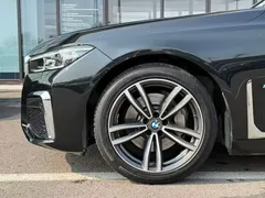 2021 BMW 7 Series 730Li M Sport Package, чёрный — фото 5