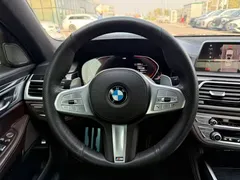 2021 BMW 7 Series 730Li M Sport Package, чёрный — фото 13