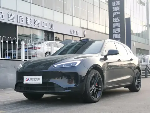 2025 Aito M5 EREV Ultra 2WD