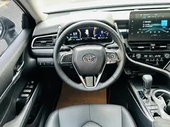2023 Toyota Camry Hybrid 2.5HS Fashion, белый — фото 21