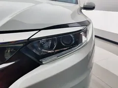 2020 Honda Vezel 220 TURBO CVT Elite, белый — фото 5