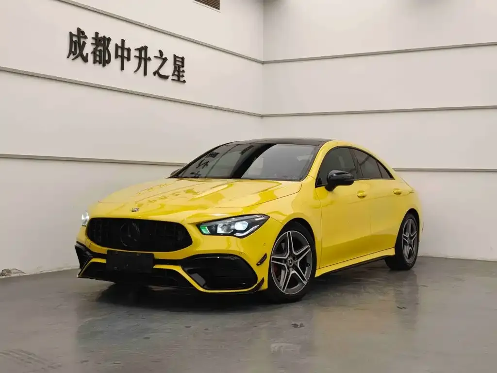 2021 Mercedes-Benz CLA 200