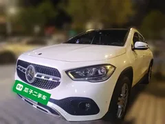 2022 Mercedes-Benz GLA 180, белый — фото 1