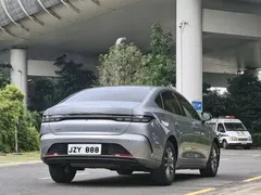 2024 BYD Destroyer 05 DM-i PHEV 55km Luxury — фото 7