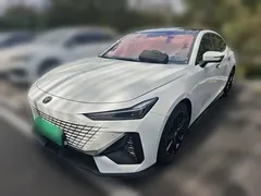 2023 Changan UNI-V 1.5T Premium, белый — фото 1
