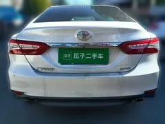 2021 Toyota Camry 2.0G Luxury, белый — фото 3