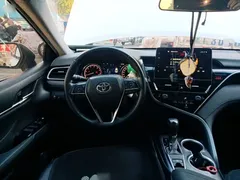 2021 Toyota Camry 2.0G Luxury, белый — фото 6