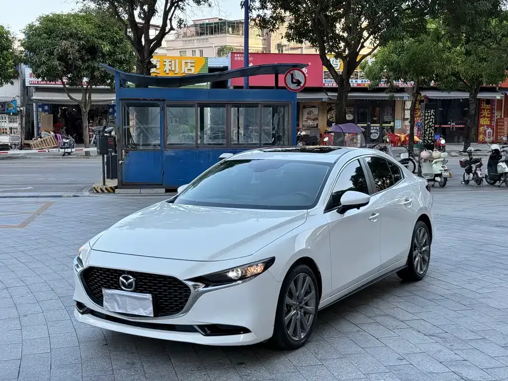 2021 Mazda 3 2.0L AT