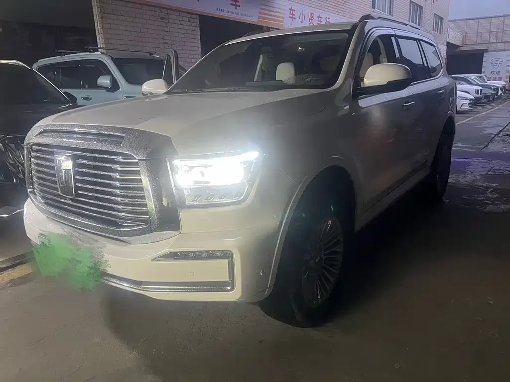 2023 Tank 500 Hi4-T PHEV