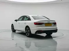 2022 Audi A4L 40 TFSI Luxury Sport, белый — фото 2