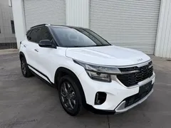 2023 Kia Seltos 1.5L CVT Luxury, белый — фото 2