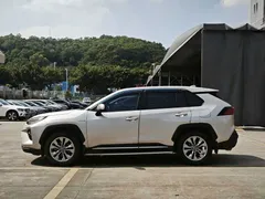 2020 Toyota Wildlander 2.5L Hybrid E-CVT 2WD Luxury — фото 3