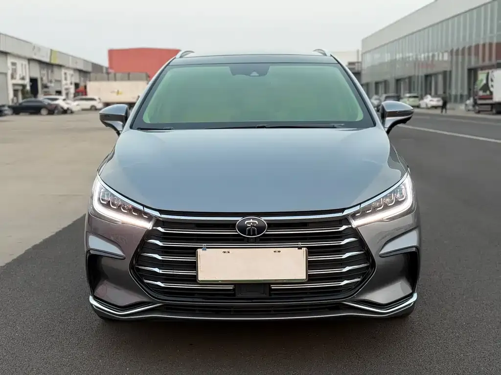 2022 BYD Song Max DM-i PHEV 105km Flagship
