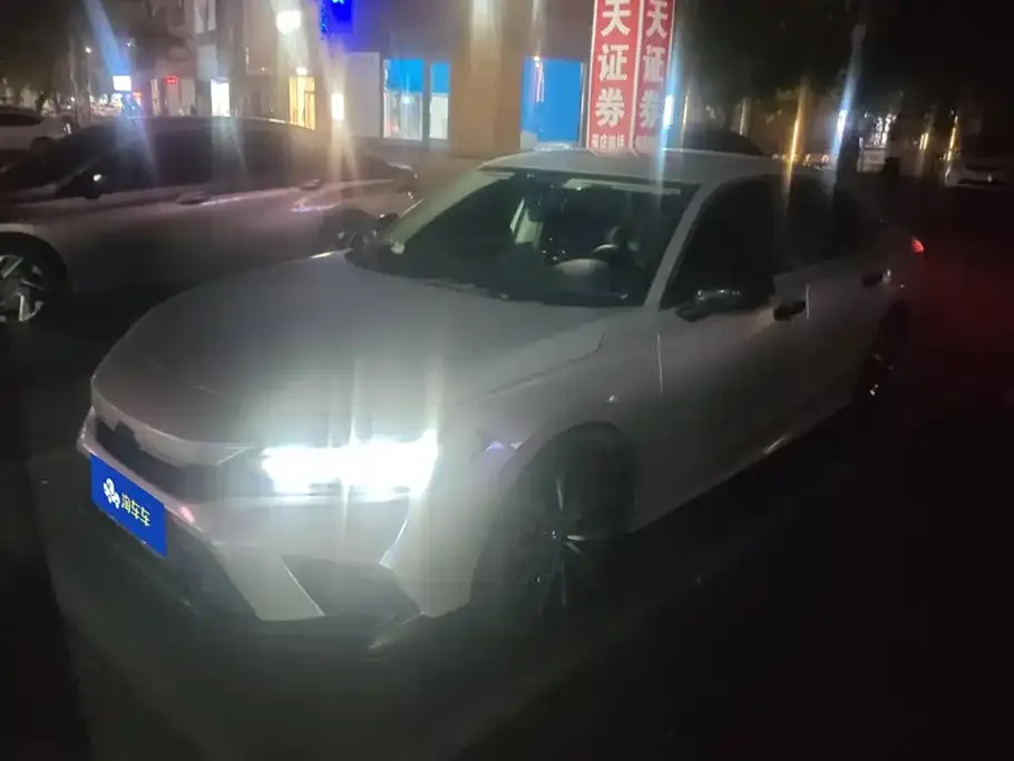 2023 Honda Civic 2.0L e:HEV Hybrid Pioneer