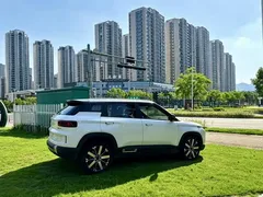 2023 Geely ICON 1.5TD, белый — фото 4