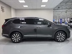 2021 Volkswagen Talagon 330TSI 2WD Luxury, чёрный — фото 8