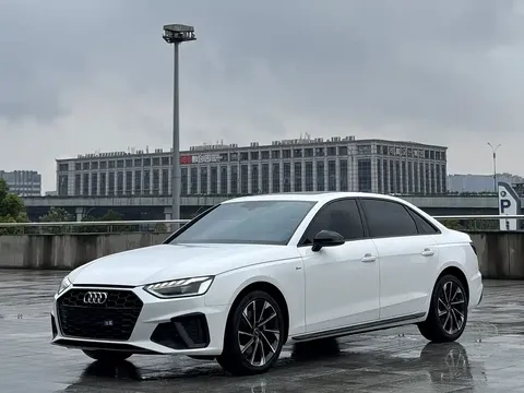 2022 Audi A4L 40 TFSI Luxury Sport
