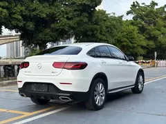 2021 Mercedes-Benz GLC Coupe 260 4MATIC, белый — фото 6