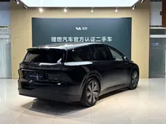 2025 Li Auto i8 Standard, чёрный — фото 3