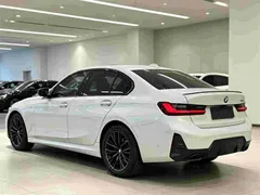 2023 BMW 3 Series 325i M Sport Night Package, белый — фото 8