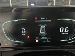 2023 Kia Seltos 1.5L CVT Luxury, белый — фото 18